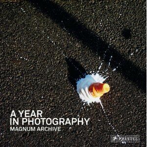 обложка книги A Year in Photography - Magnum Archive книга A Year in Photography - Magnum Archive, автор: